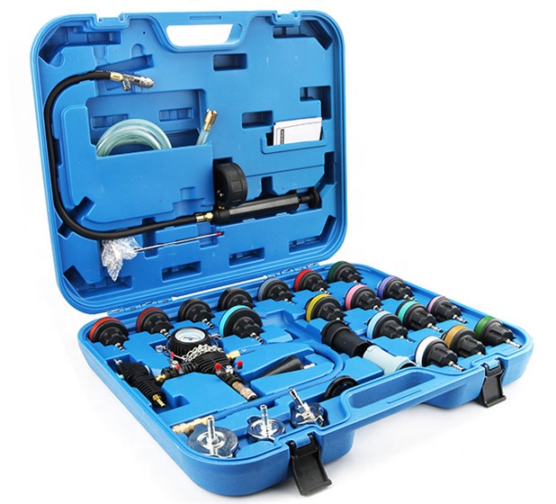 Radiator Pressure Tester - Universele radiateurdruktester en vacuümtype koelsysteemset 78585